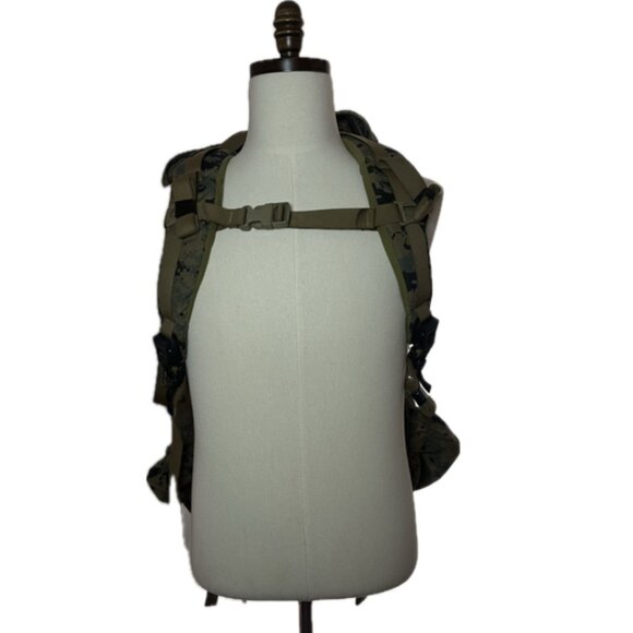 GEN II USMC ILBE Backpack with Lid – MARPAT Woodland - Picture 3 of 3